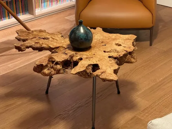 Tavolino in radice di ulivo